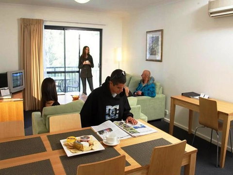 Leeuwin Apartments - Accommodation Resorts 10