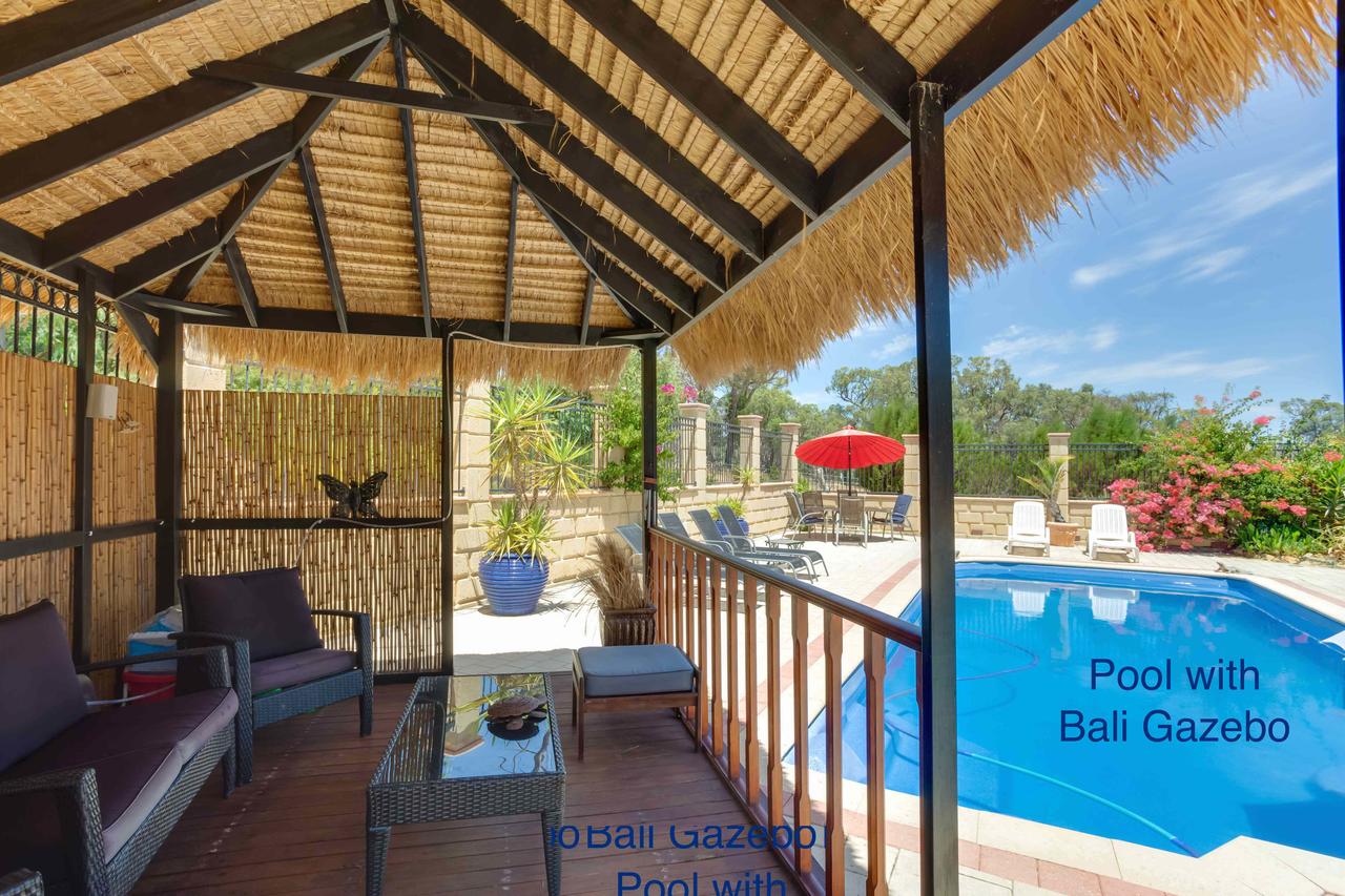 Two Rocks WA Accommodation Resorts