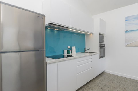 Sunset Place Apartments - Accommodation Resorts 40