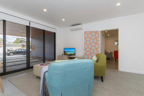 Sunset Place Apartments - Accommodation Resorts 28