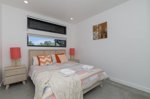 Sunset Place Apartments - Accommodation Resorts 10
