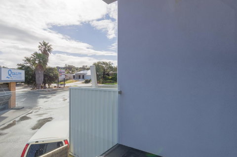 Sunset Place Apartments - Accommodation Resorts 34