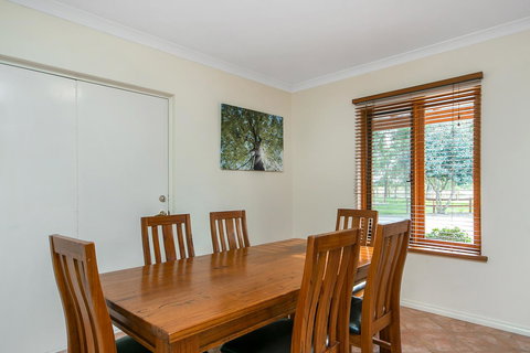 Coranda Lodge - Accommodation Resorts 19