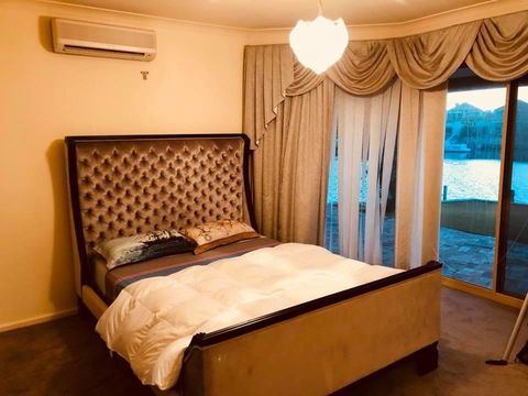 LA ANCHOR ON THE CANALS (MANDURAH) - Accommodation Resorts 12