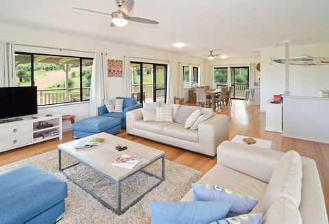 Tranquility - Accommodation Resorts 7