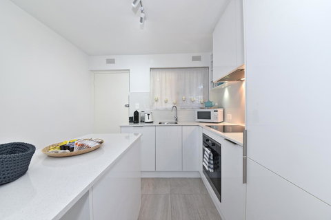 Cottesloe Apartment Close To Beach - Accommodation Resorts 3