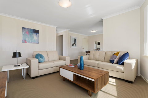 Como South Perth Villa - Accommodation Resorts 7