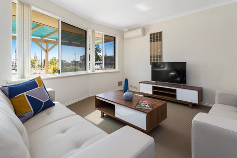 Como South Perth Villa - Accommodation Resorts 14