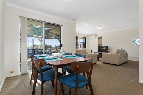 Como South Perth Villa - Accommodation Resorts 8