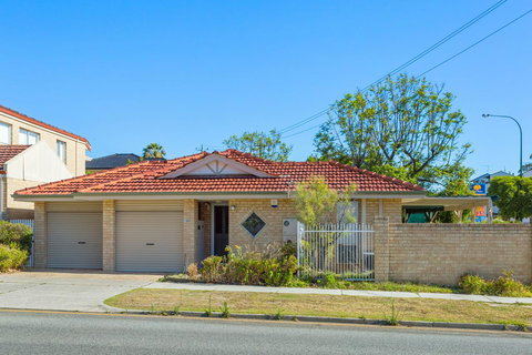 Como South Perth Villa - Accommodation Resorts 21