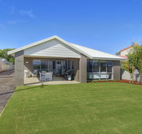 Into The Blue - Accommodation Resorts