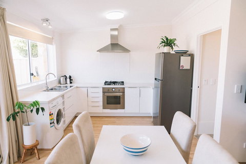 Sun Studio - Accommodation Resorts 21