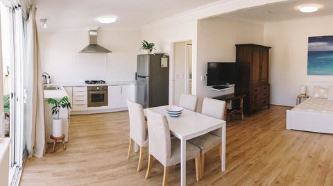 Sun Studio - Accommodation Resorts 2