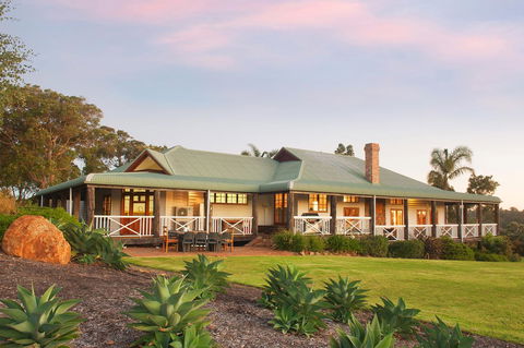 The Farmhouse - Accommodation Resorts 2