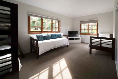 The Farmhouse - Accommodation Resorts 10