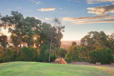 The Farmhouse - Accommodation Resorts 3