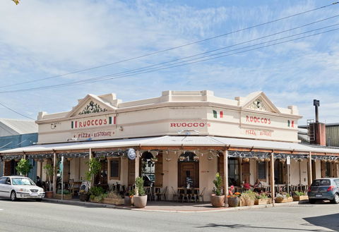 Apartment Faro - Accommodation Resorts 13