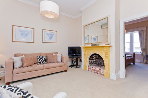 Apartment Faro - Accommodation Resorts 2