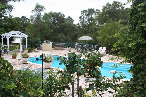 Rosebridge House Bed & Breakfast Adult Retreat - Accommodation Resorts 2