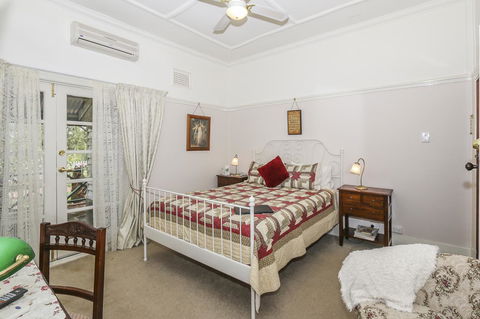 Rosebridge House Bed & Breakfast Adult Retreat - Accommodation Resorts 24