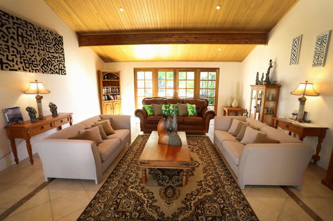 Nivalis Bed And Breakfast - Accommodation Resorts 0