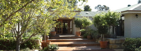 Nivalis Bed And Breakfast - Accommodation Resorts 4