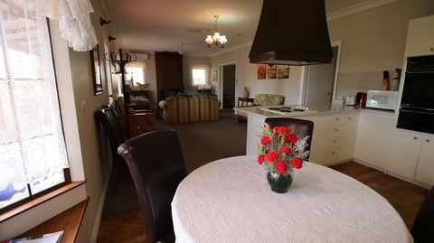 Daisy Cottage - Accommodation Resorts 20