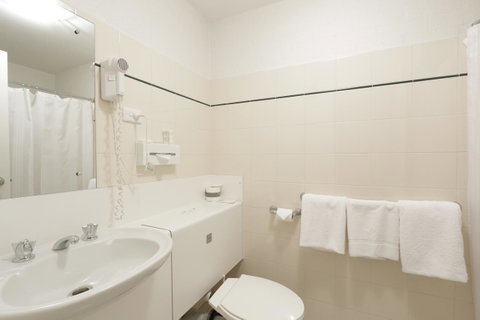 Atrium Hotel Mandurah - Accommodation Resorts 37