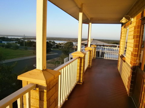 Baywatch Retreat Augusta - Accommodation Resorts 26