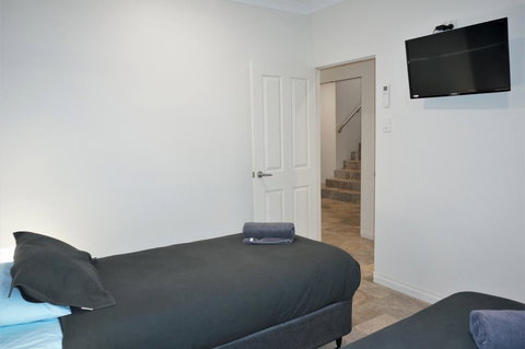 27 Corella Court - Accommodation Resorts 9