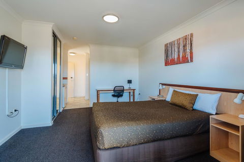 Canning Bridge Auto Lodge - Accommodation Resorts 5