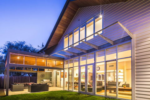 Arthouse - Accommodation Resorts 6