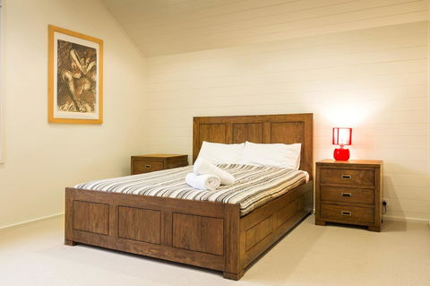 Arthouse - Accommodation Resorts 15