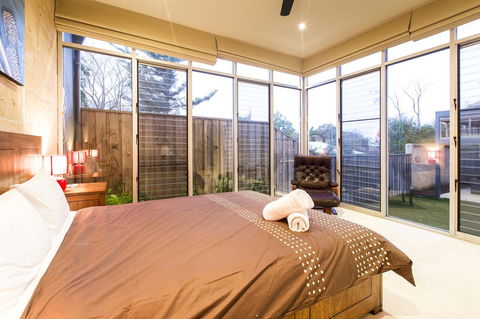 Arthouse - Accommodation Resorts 11