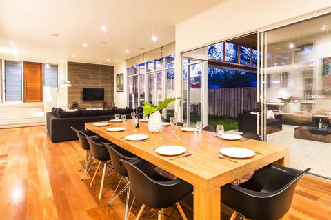 Arthouse - Accommodation Resorts 2