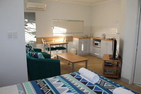 Mandurah Ocean Marina Chalets - Accommodation Resorts 1