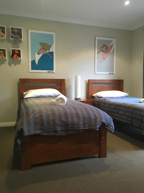 Rowley House - Accommodation Resorts 4