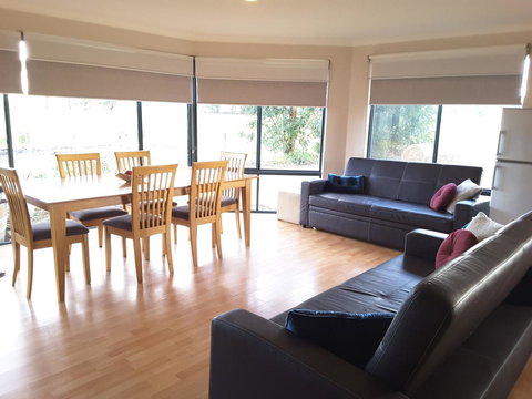 Cosy Corner Chalets - Accommodation Resorts 0