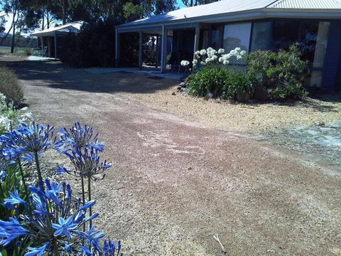 Cosy Corner Chalets - Accommodation Resorts 3