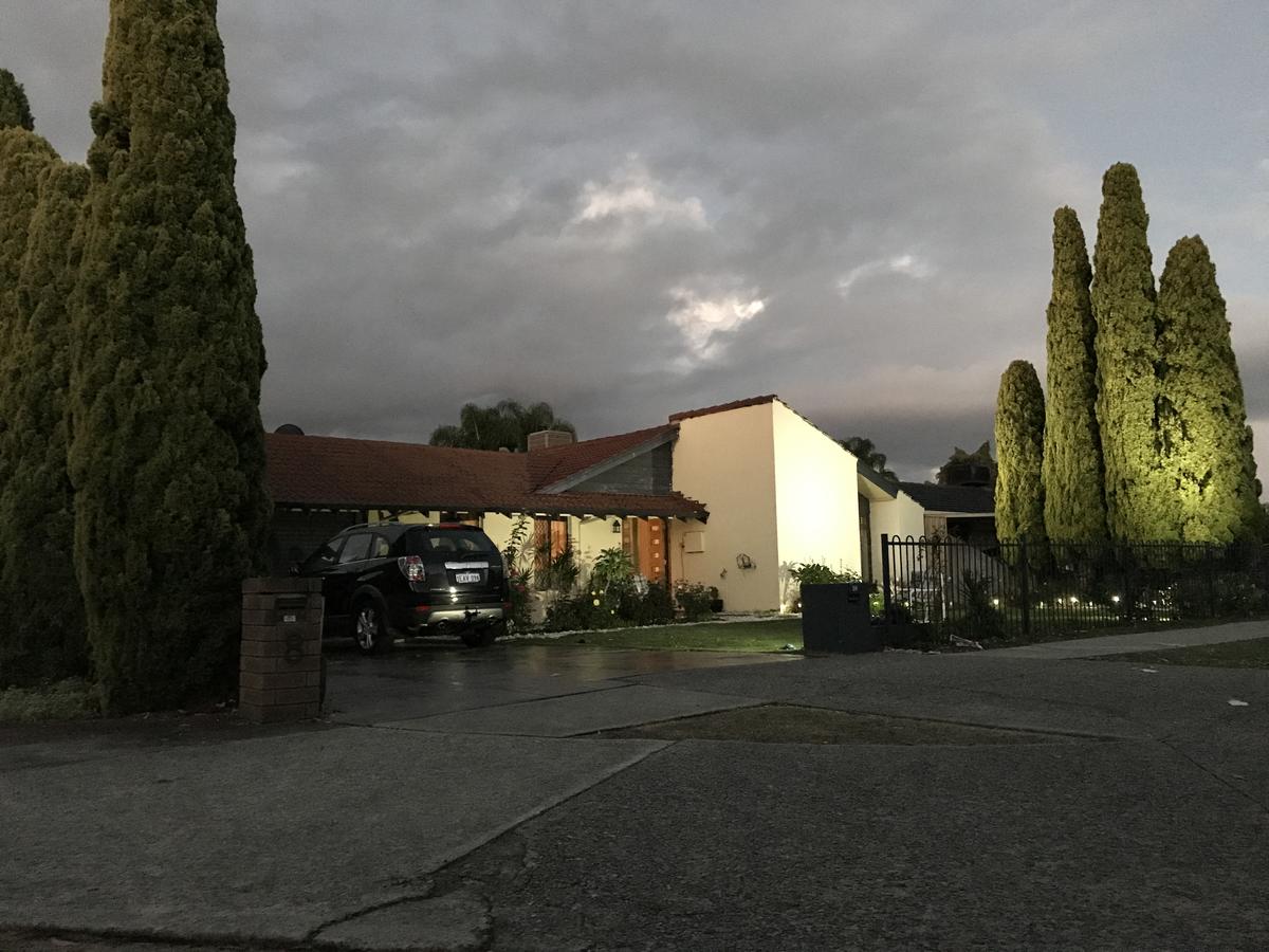 Huntingdale WA Accommodation Resorts