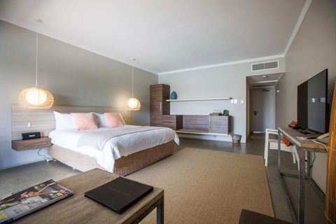 The Marina Hotel - Mindarie - Accommodation Resorts 4