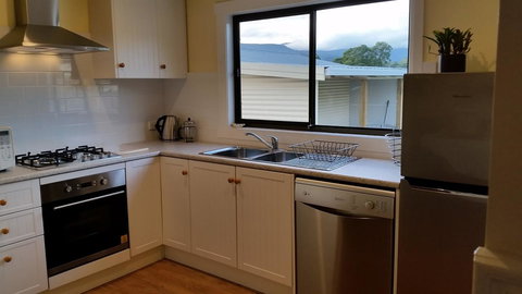 The Manager\'s Cottage - Accommodation Resorts 10