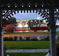 Riverbank villa - 4 bedroom house villa - Accommodation Resorts