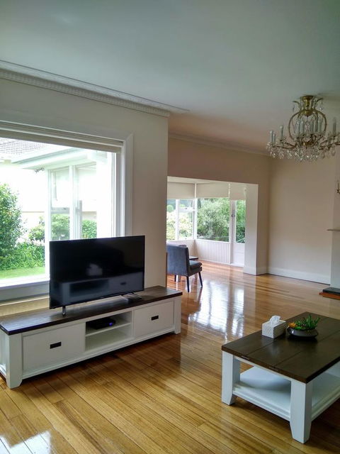 Riverbank Villa - Accommodation Resorts 19