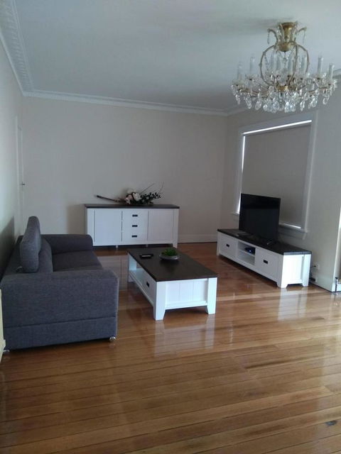 Riverbank Villa - Accommodation Resorts 21