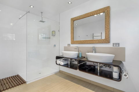 Sunset Bay Escape - Accommodation Resorts 13