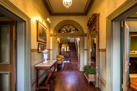 The Corinda Collection - Accommodation Resorts 10