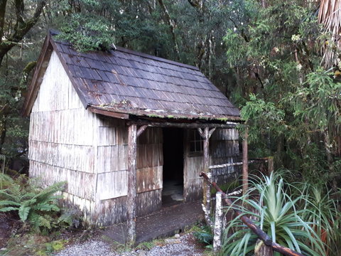 Robin\'s Nest B&B - Accommodation Resorts 31