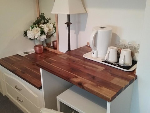 Robin\'s Nest B&B - Accommodation Resorts 6