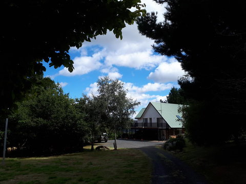 Robin\'s Nest B&B - Accommodation Resorts 4